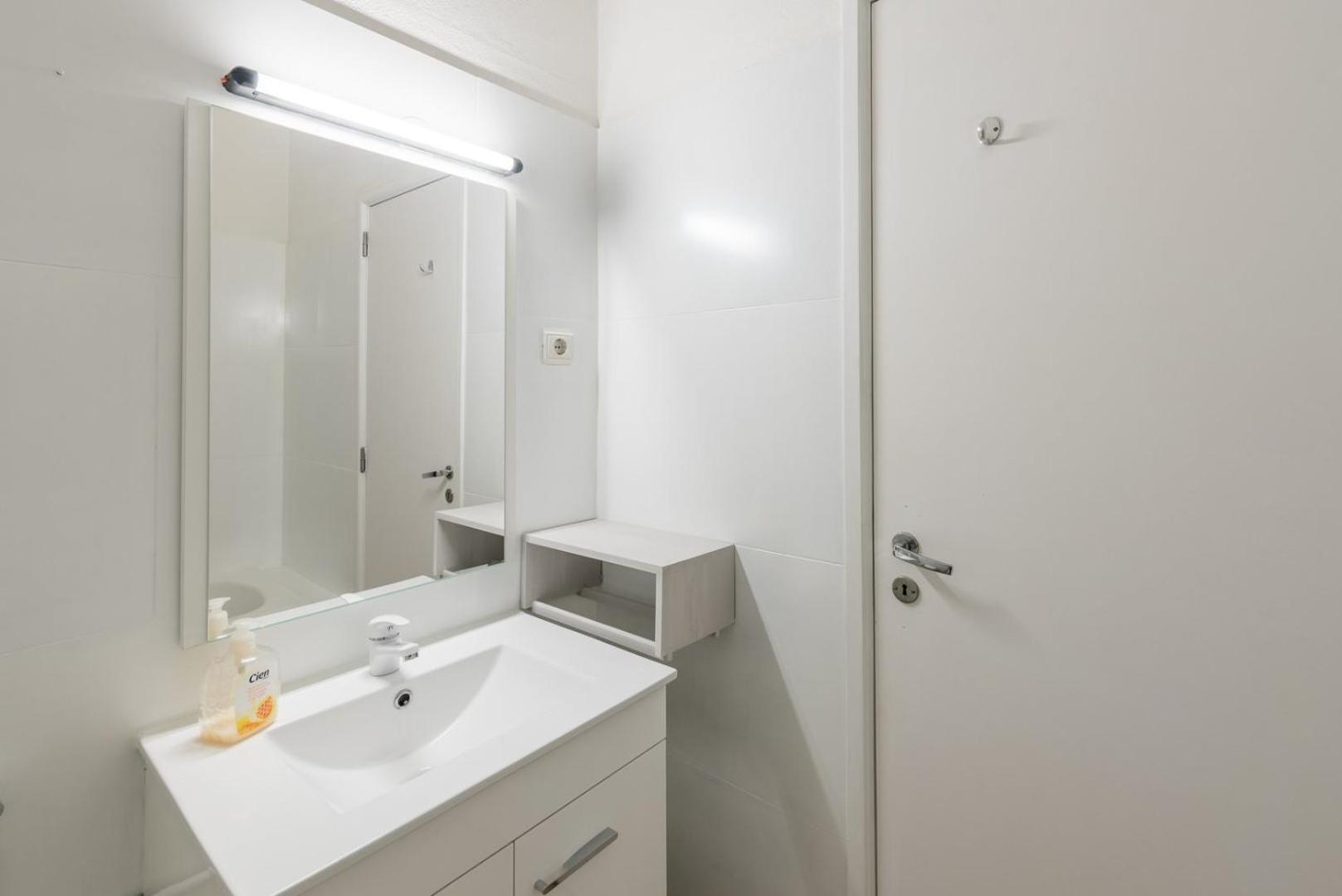 Guestready - Minimalistic Studio Downtown Porto Luaran gambar