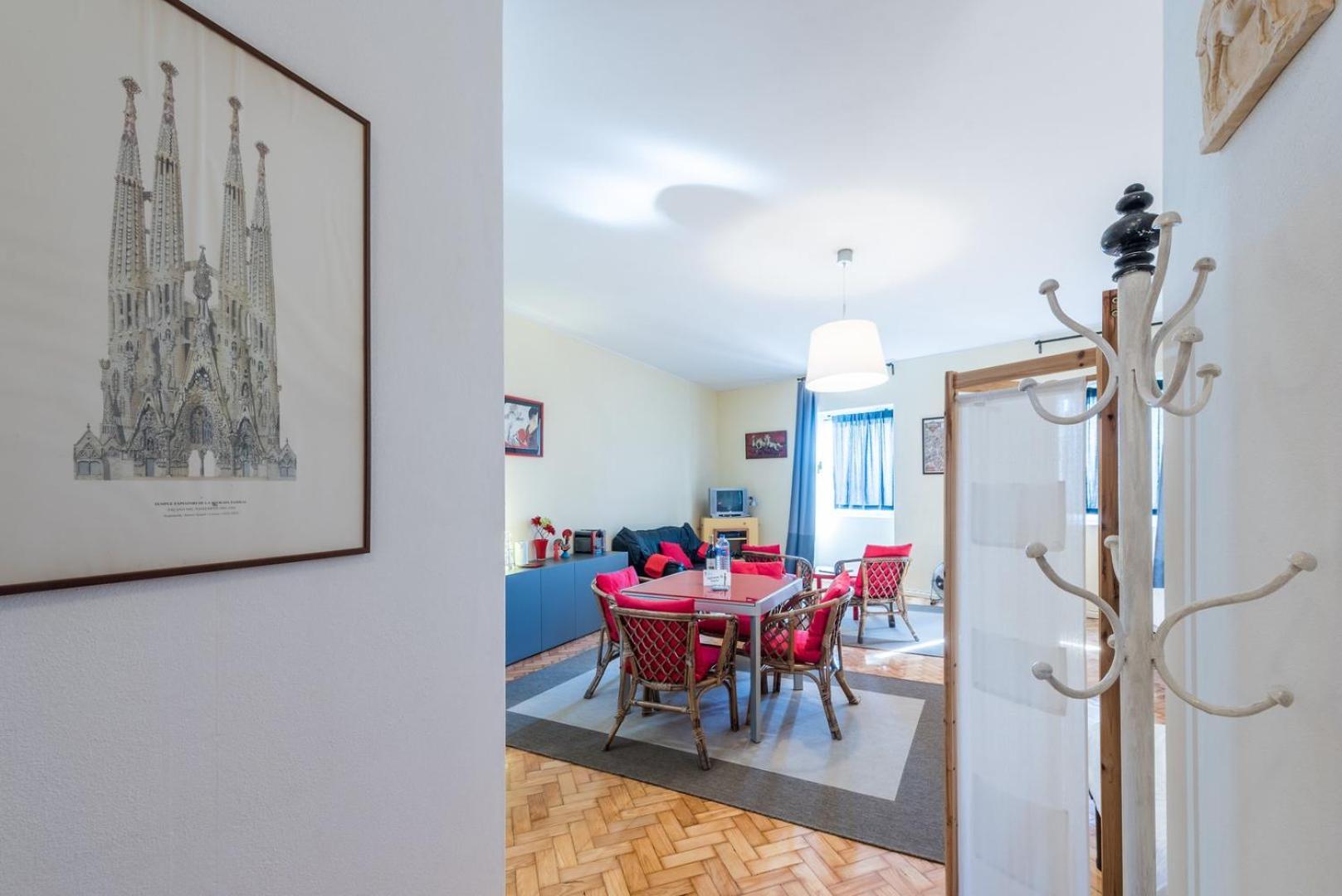Guestready - Minimalistic Studio Downtown Porto Luaran gambar
