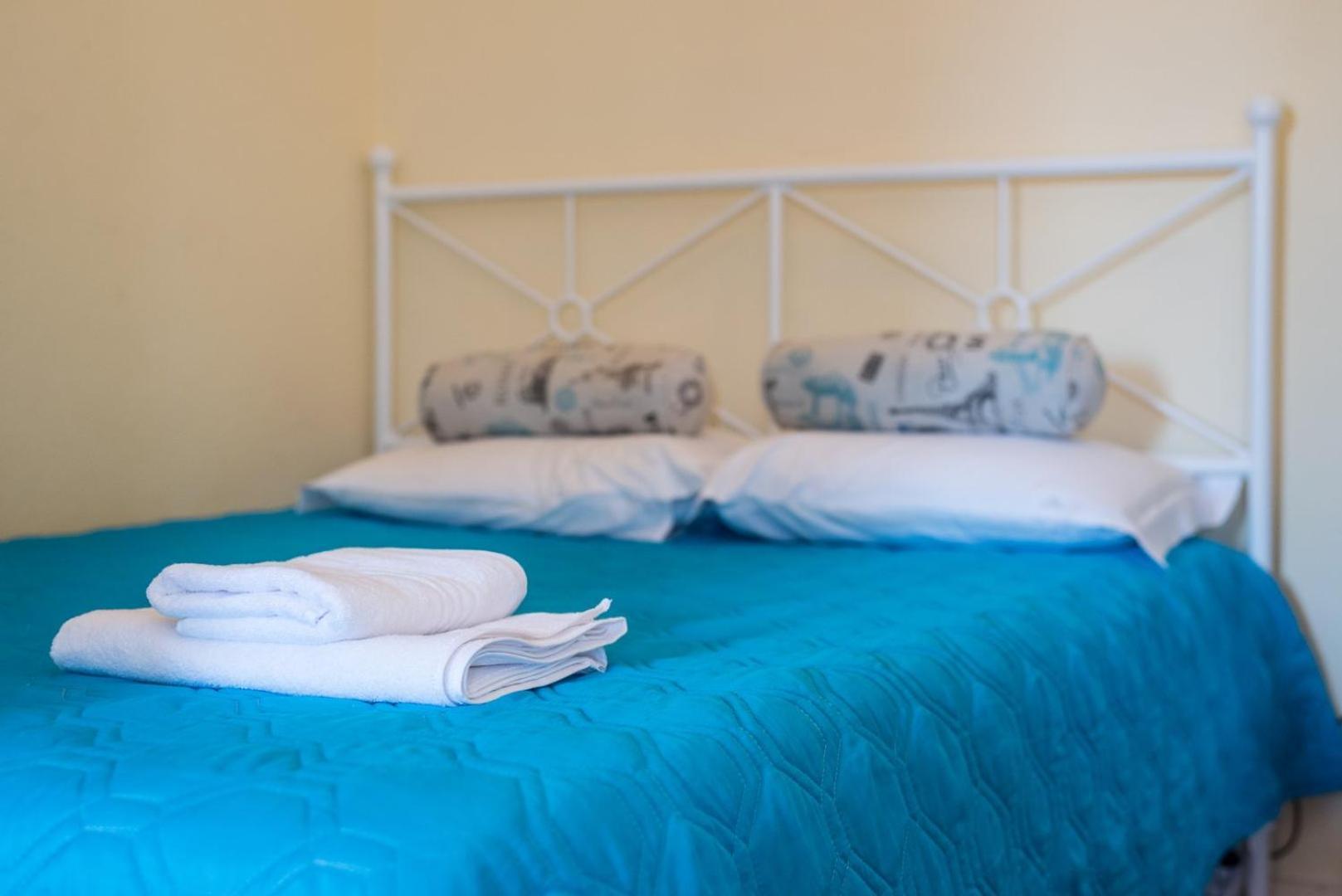 Guestready - Minimalistic Studio Downtown Porto Luaran gambar