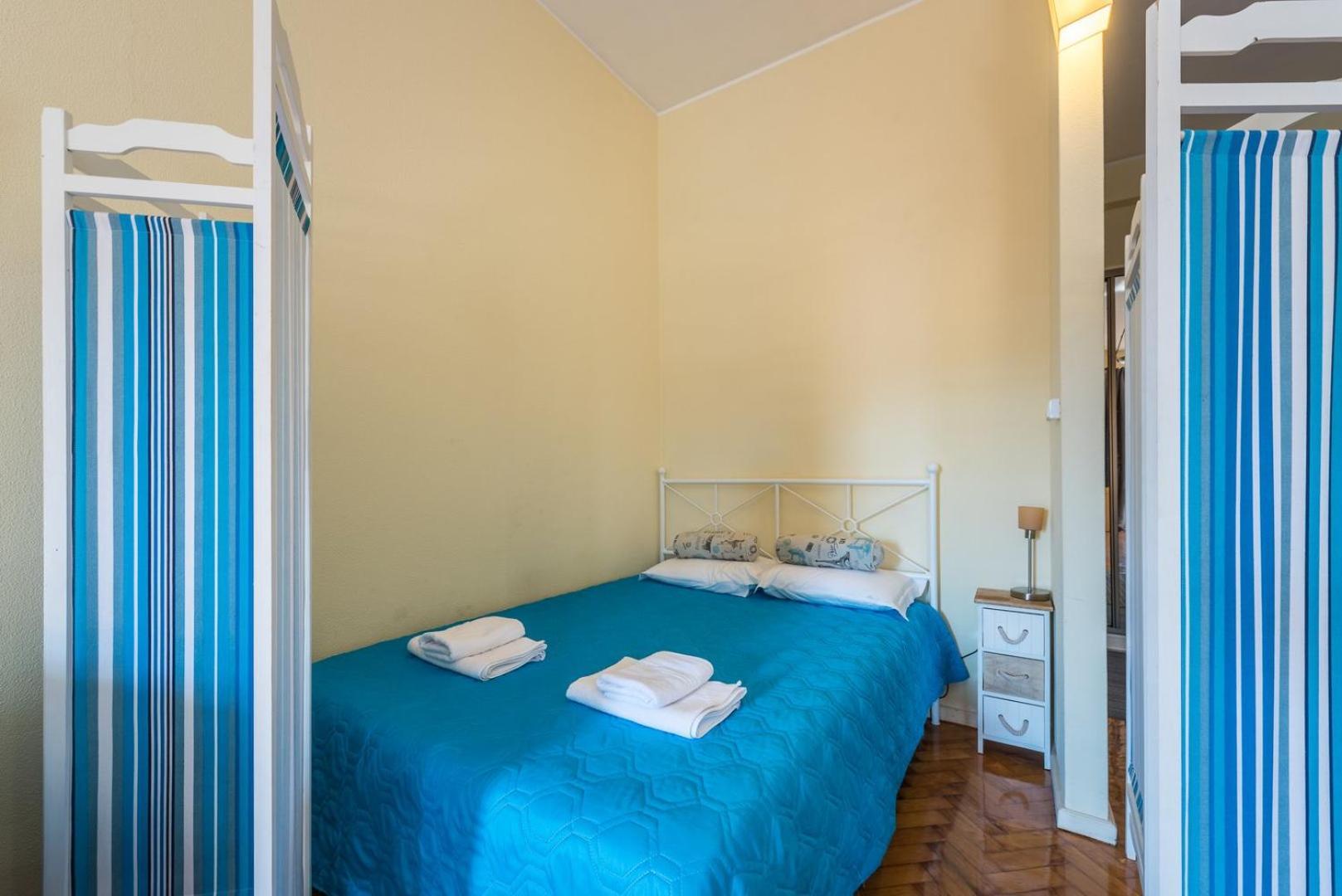 Guestready - Minimalistic Studio Downtown Porto Luaran gambar