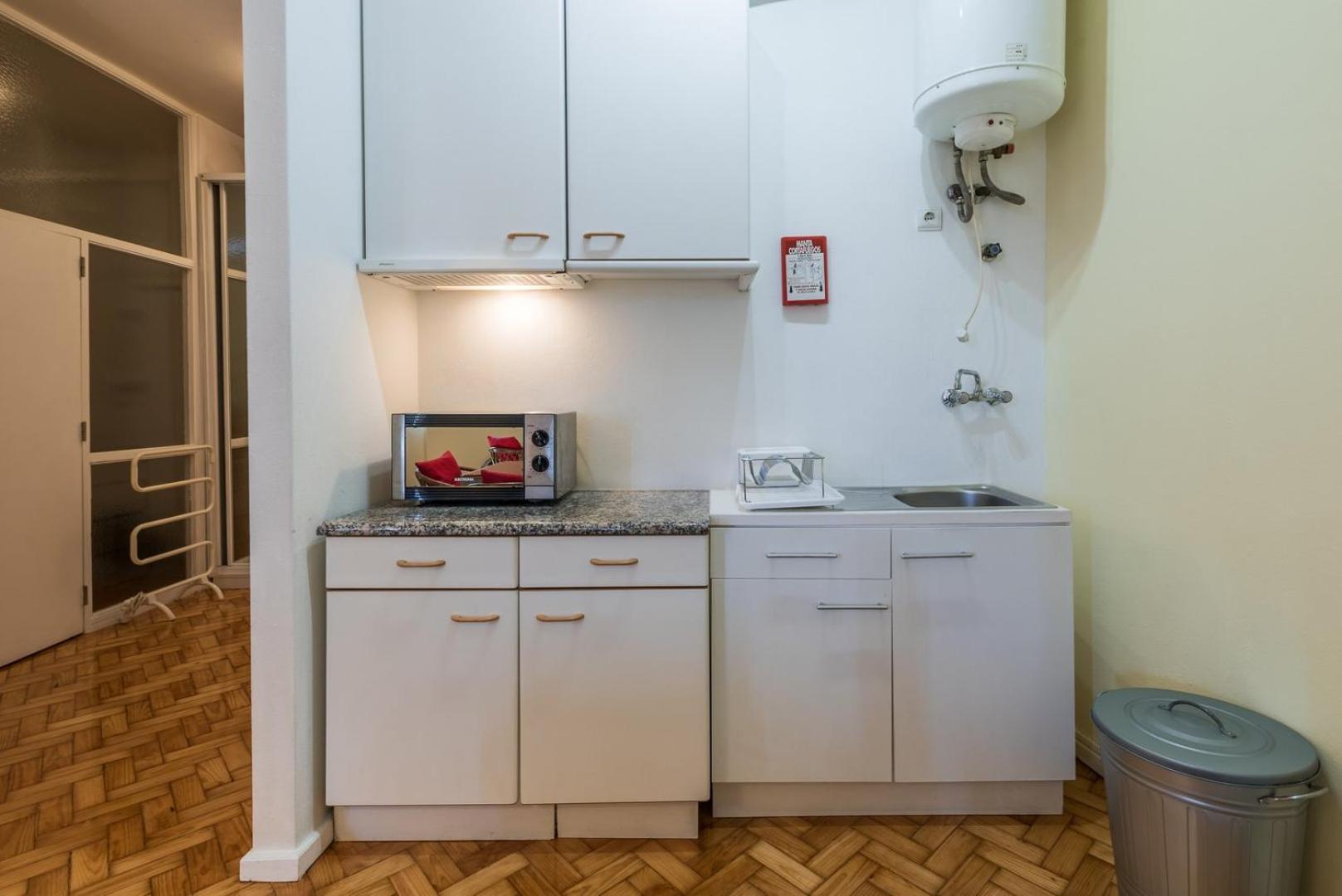 Guestready - Minimalistic Studio Downtown Porto Luaran gambar