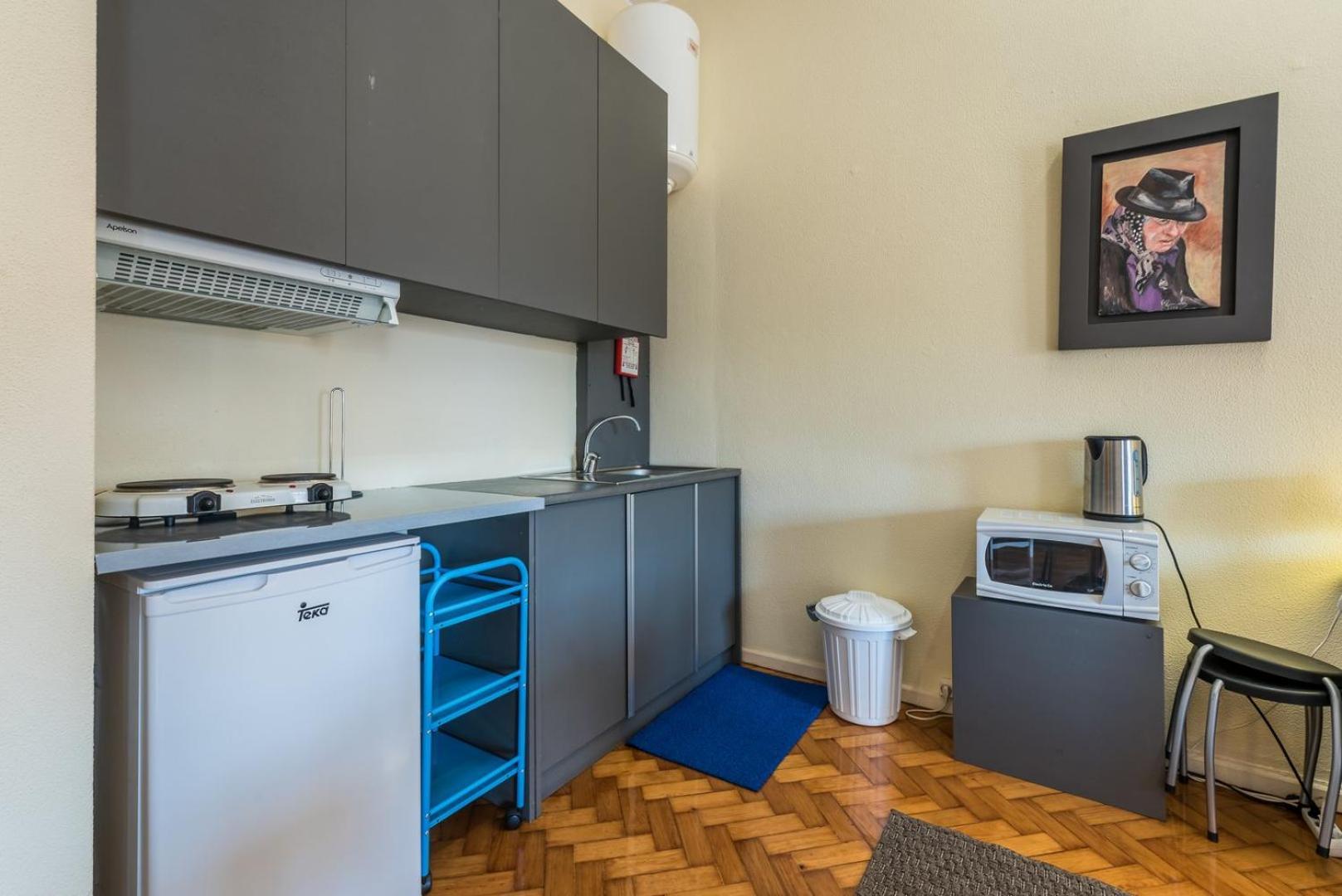 Guestready - Minimalistic Studio Downtown Porto Luaran gambar