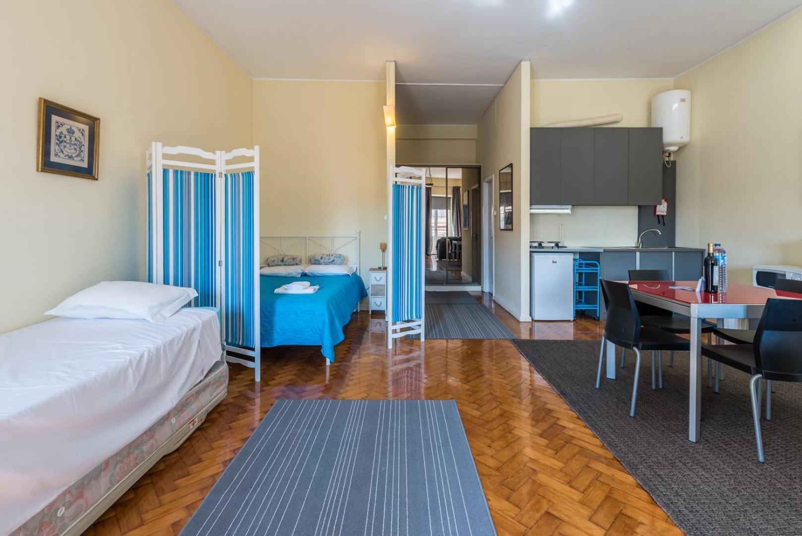 Guestready - Minimalistic Studio Downtown Porto Luaran gambar