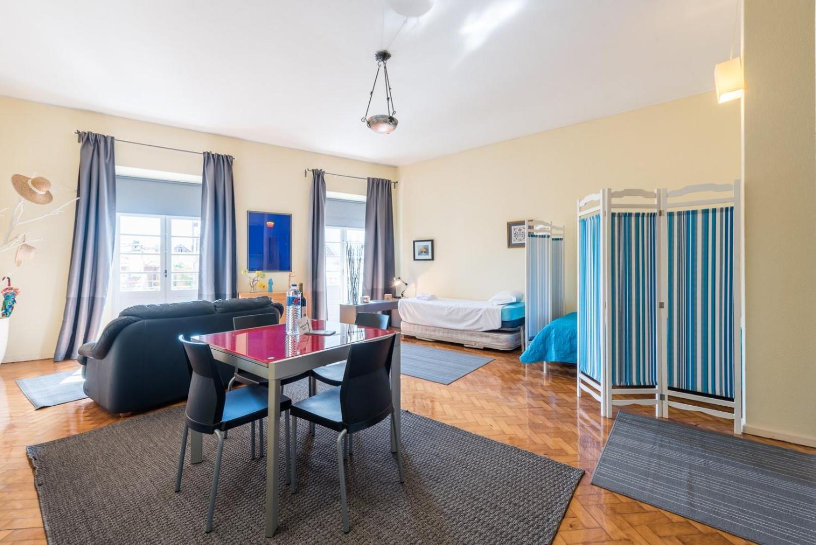 Guestready - Minimalistic Studio Downtown Porto Luaran gambar